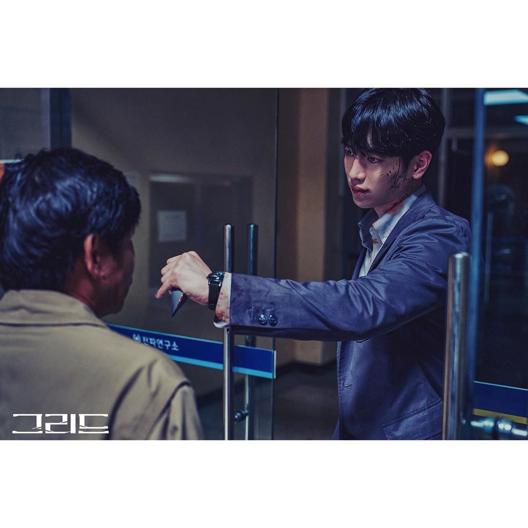 SeokangjoonPy's tweet photo. 📸 굿나잇 !✨
🔄 @manofcreation0
——
Preparado por MOC 
Seo Kang-jun [Grid] Episodios 7-10 
Imagen exclusiva 🌐 detrás de escena. 
#디즈니플러스 #그리드 #GRID #김새하
#seokangjoon #서강준 #seokangjun
#SKJParaguay🇵🇾
#徐康俊 #ซอคังจุน #ソガンジュン
Staff. 세시이🎀 https://t.co/djfjJjdHRO