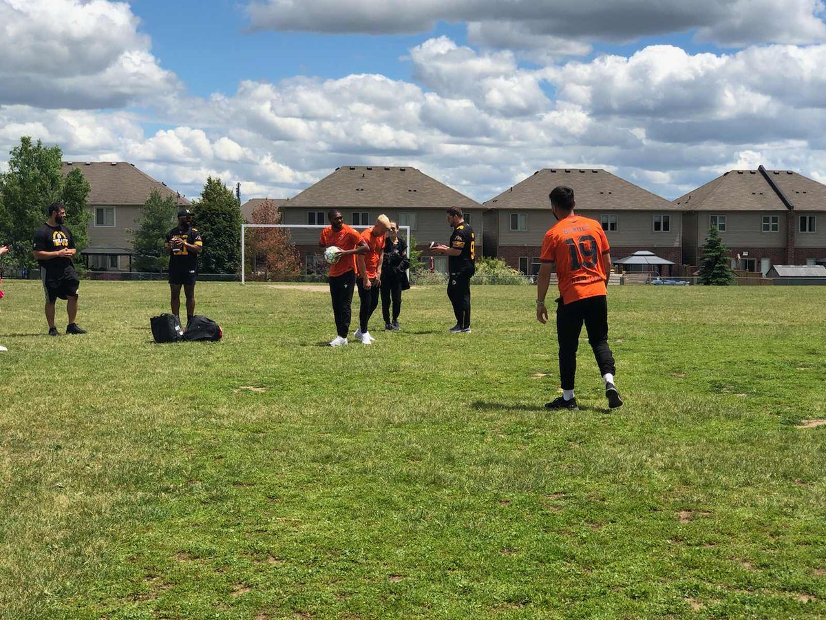 MsWilkieSmith tweet media