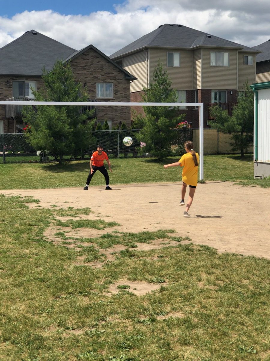 MsWilkieSmith tweet media