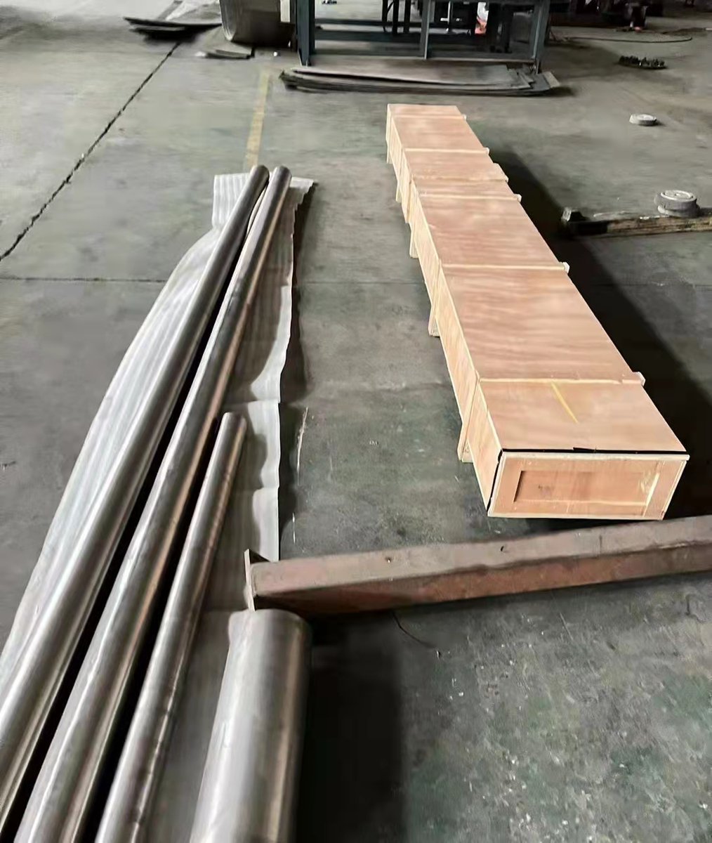 Gr.2 titanium rod ASTM B348 Dia.10，12，13，18mm completed production ,packing &amp; delivered to our client .
JFTI -we are #professional in #titanium metal products as bars ,plates ,tubes ,wires ,forging parts ,filters ,#CNC machiend parts etc .