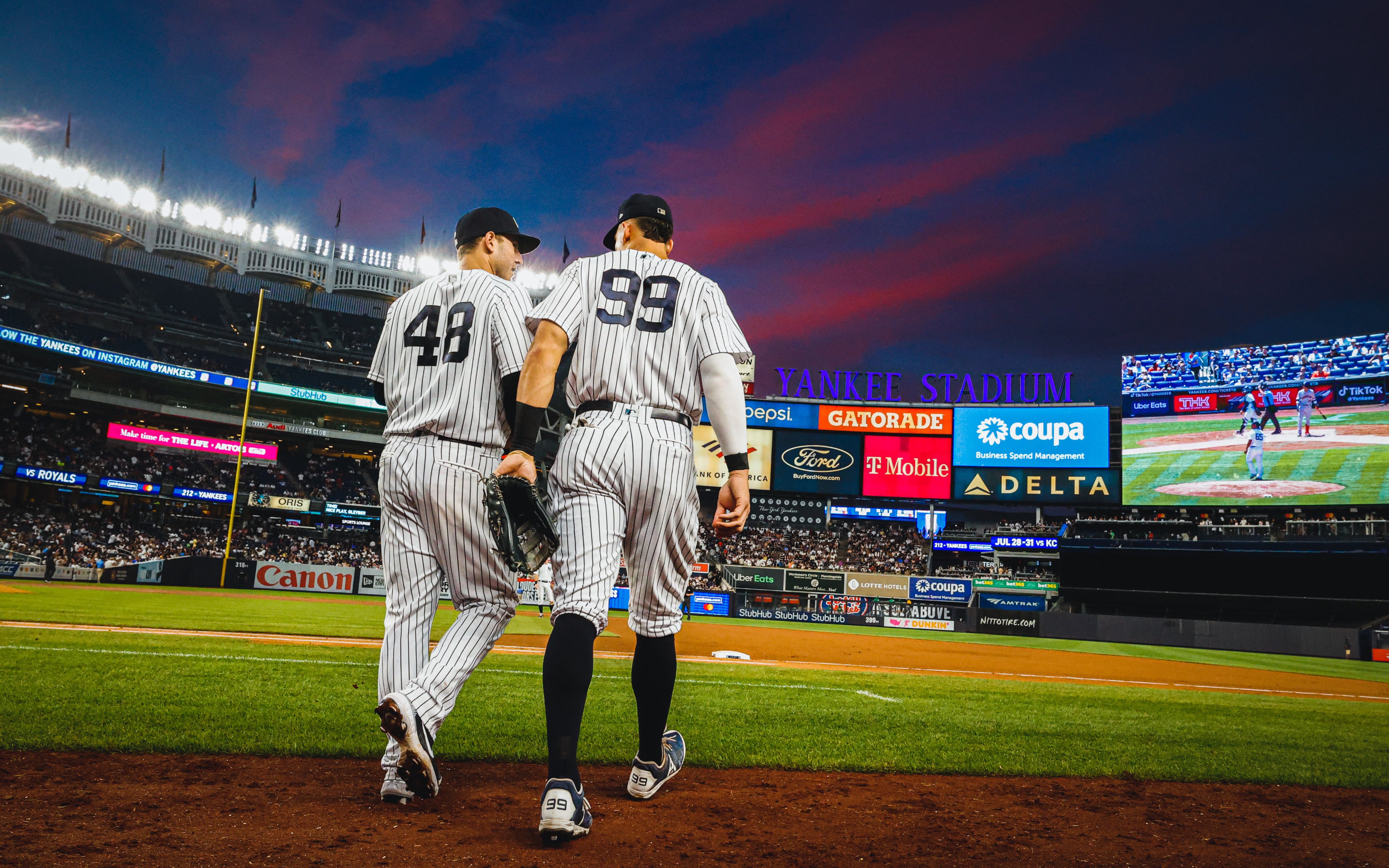 New York Yankees on X: Baseball Skies in the Bronx 💙