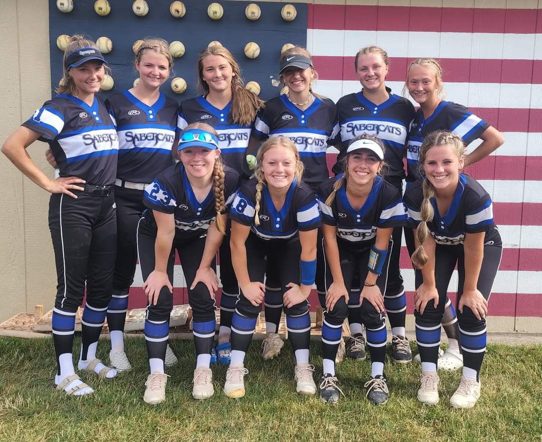 Sabercats 16u Jozsa brings home bronze out of the 50 team field at the Mizuno Fastpitch Showcase!

Stellar weekend going 7-1 overall!

Go Sabercats!