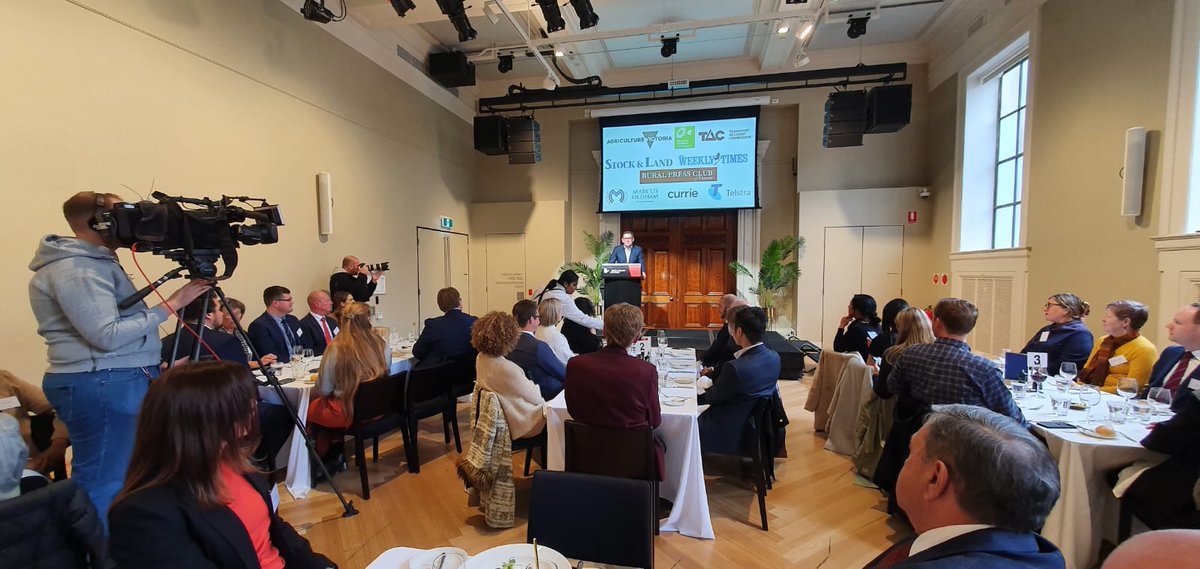 CPRComms's tweet photo. CPR was proud to host a table at today's Rural Press Club Lunch with Premier @DanielAndrewsMP, and to learn more about recovery in the regions and investment in services and infrastructure. @regionalcities @RPCVic @GreaterBendigo @PubLibrariesVic https://t.co/QJ2w2EwJ1Q