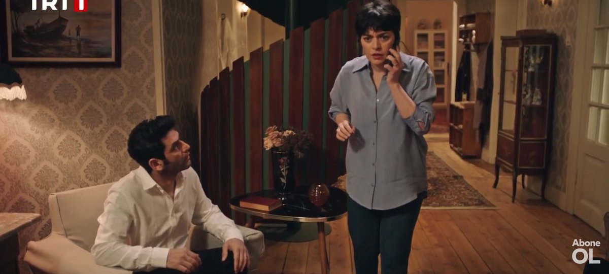 Safiye_Inocent's tweet photo. Gülben!! Que pasa? 
Vale, tranquila! Ahora mismo voy! 😱😱
@GulbenInocentes
#Inocentes27Jun https://t.co/mtrqHvsnqB