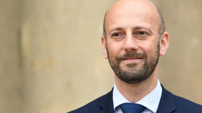 BFMTV's tweet image. 🔴 ALERTE INFO
Point d’indice des fonctionnaires: augmentation de 3,5% dès juillet
l.bfmtv.com/rGr