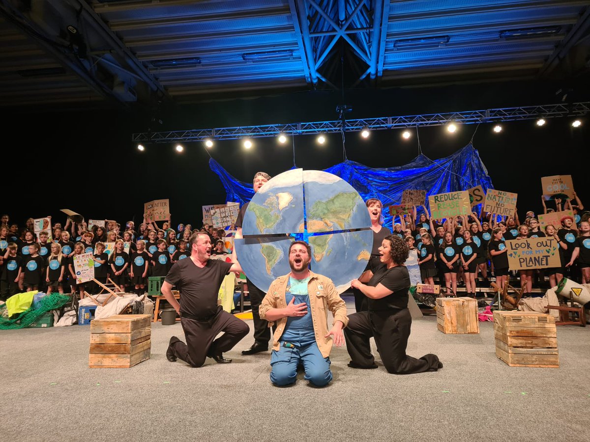 Opera_North_Ed's tweet photo. We are back in Leeds for more performances of 'The Water Diviner's Tale' and excited to welcome #ONInHarmony students on stage. Join them at 6pm from today until Friday @LeedsMusicDrama #ActOnClimate #ONBigSing https://t.co/ILoWJrIi9G https://t.co/4v6guMz7S5