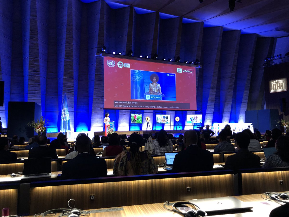 Alex Beard (@alexfbeard) on Twitter photo To the 1.2 billion youth, keep faith
To everyone else, stand by your word and transform education
Powerful opening to <a href="/UNESCO/">UNESCO 🏛️ #Education #Sciences #Culture 🇺🇳</a> #TransformingEducation from youth advocate and poet Ayan Said
<a href="/VoicingVoices/">Voicing Voices</a> <a href="/TeachForAll/">Teach For All</a> <a href="/EAA_Foundation/">Education Above All Foundation</a>
🌍 To the 1.2 billion youth, keep faith
To everyone else, stand by your word and transform education
Powerful opening to <a href="/UNESCO/">UNESCO 🏛️ #Education #Sciences #Culture 🇺🇳</a> #TransformingEducation from youth advocate and poet Ayan Said
<a href="/VoicingVoices/">Voicing Voices</a> <a href="/TeachForAll/">Teach For All</a> <a href="/EAA_Foundation/">Education Above All Foundation</a>
🌍