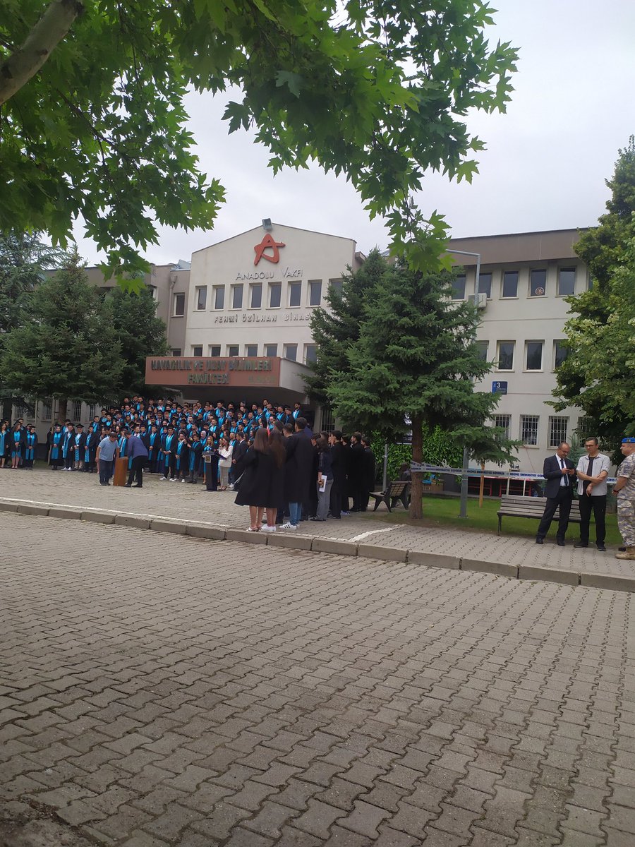 ERÜ Havacılık ve Uzay Bilimleri Fakültesi mezunlarımızı gururla uğurluyoruz

Sevgili mezunlarımız, yolunuz açık olsun👏🎓
