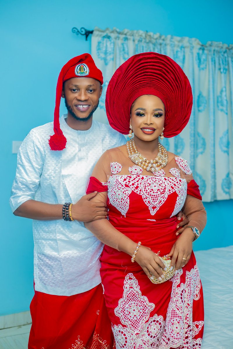 Tonerononi's tweet photo. Red is Love ❤️
Oro Nation behold your Bride 🥰🌹
#TraditionalMarriage 
#Weddingplus
#AkwaIbomCouples
#WeddingPhotographer https://t.co/qeEGOkE5tL