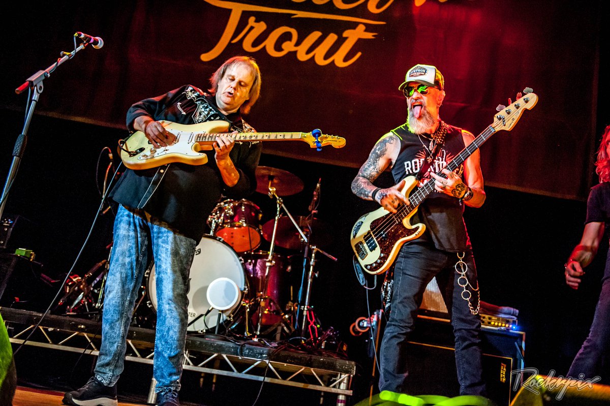 WRINKLYCLUB's tweet image. wrinklyrockersclub.com @waltertrout @EllesBailey @Islington_AH #REVIEW @thepicturedrome #VIDOFTHEDAY @CentralpressPR @Rockrpix @thegreataffairs #BlackReuss @Vice_Band @Vanteband1 @michaelsb #celestialwizard @AsherMedia #TRAXOFDAY @RichardDunning @The_Milk_Men @The_TNMC #PODOFDAY