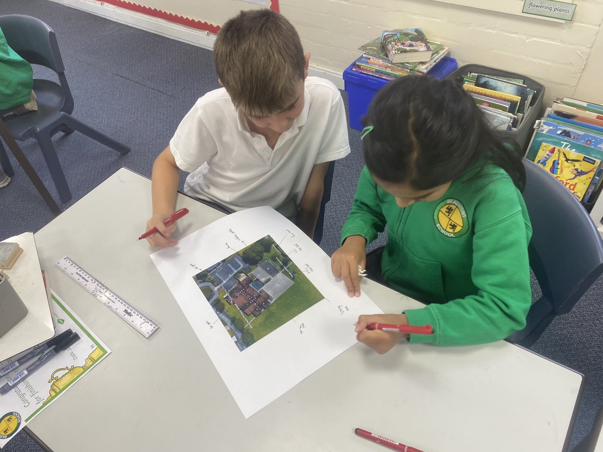 BeaumontYear4's tweet photo. What features of our school can you identify? #FieldworkDay https://t.co/8EcyIBSPFZ
