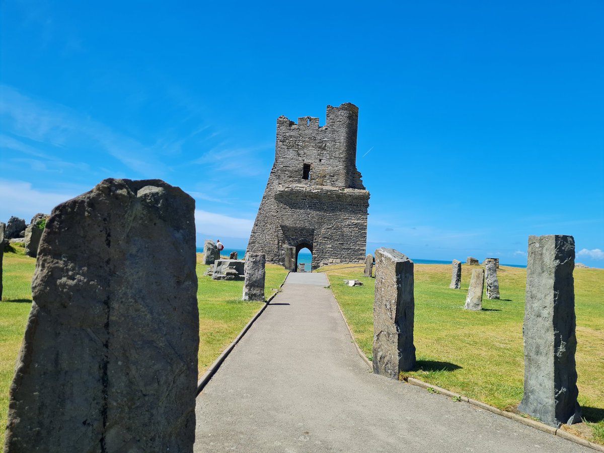 SamChands16's tweet photo. A day out in Aberystwyth! It's a very vibrant place!
#Holiday #Wales #Aberystwyth #Summer2022 #Colourful #Seafront #loveukweather #livingmybestlife #livingthedream #relax #daysout #aberystwythseafront #photography #walesisthebest #lovewales #vibrant #seaviews #Scenery #Town https://t.co/PQfOK08slA