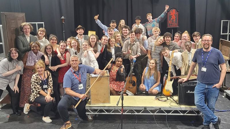 PendletonActing's tweet photo. Congratulations graduating Actors! Your final performance @The_Lowry Theatre last week was excellent and a testament to the hard work you have put in over what has been an extraordinary two years. ๐๐๐#theatre #acting #performingarts #actingmanchester #PendSFC #salfordstudent https://t.co/XFGLJv3TI1
