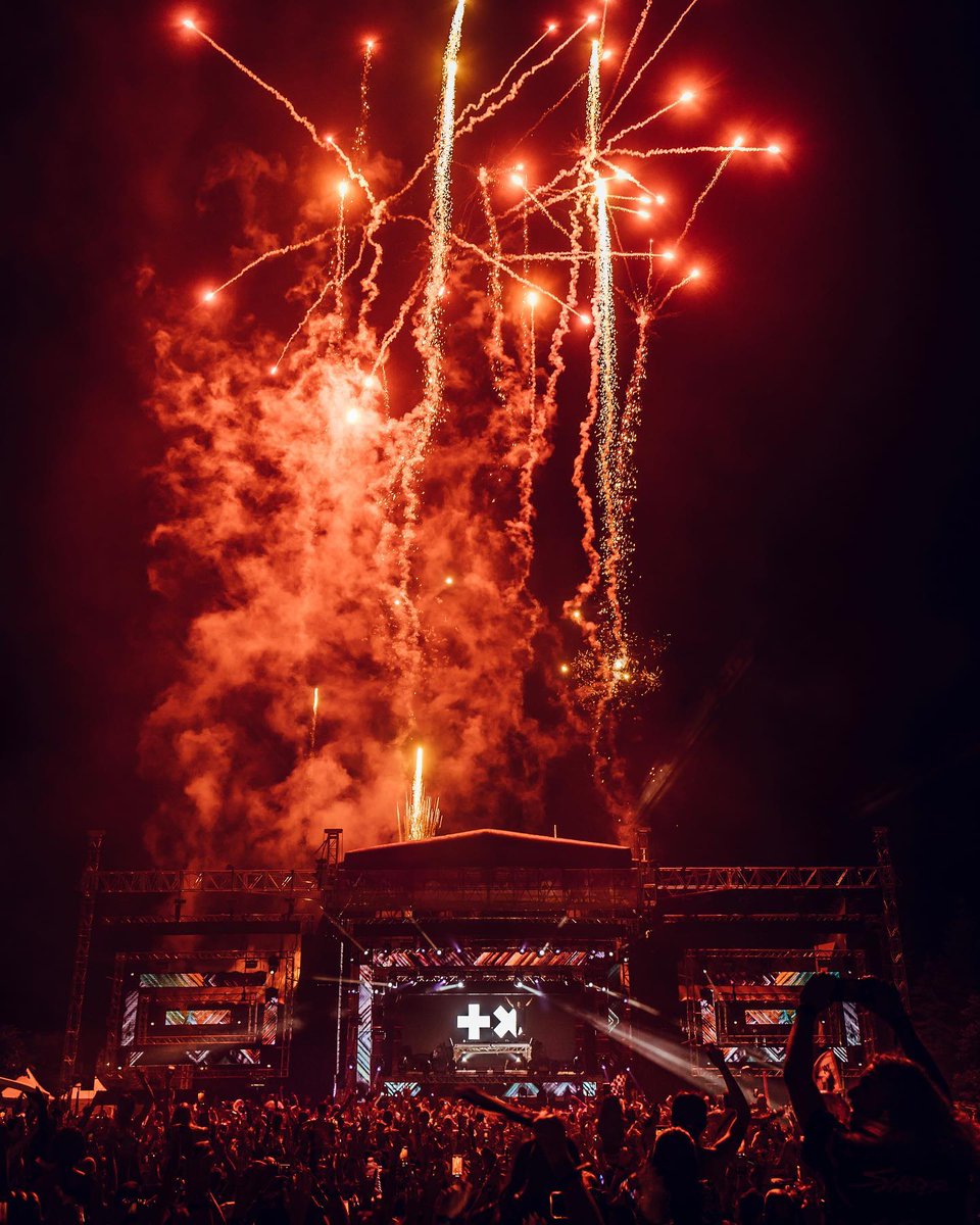 MartinGarrix's tweet photo. Merci Beaucoup Ottawa, the energy was incredible!! felt good being here ❤️❤️ +x https://t.co/zejSYXWRVi