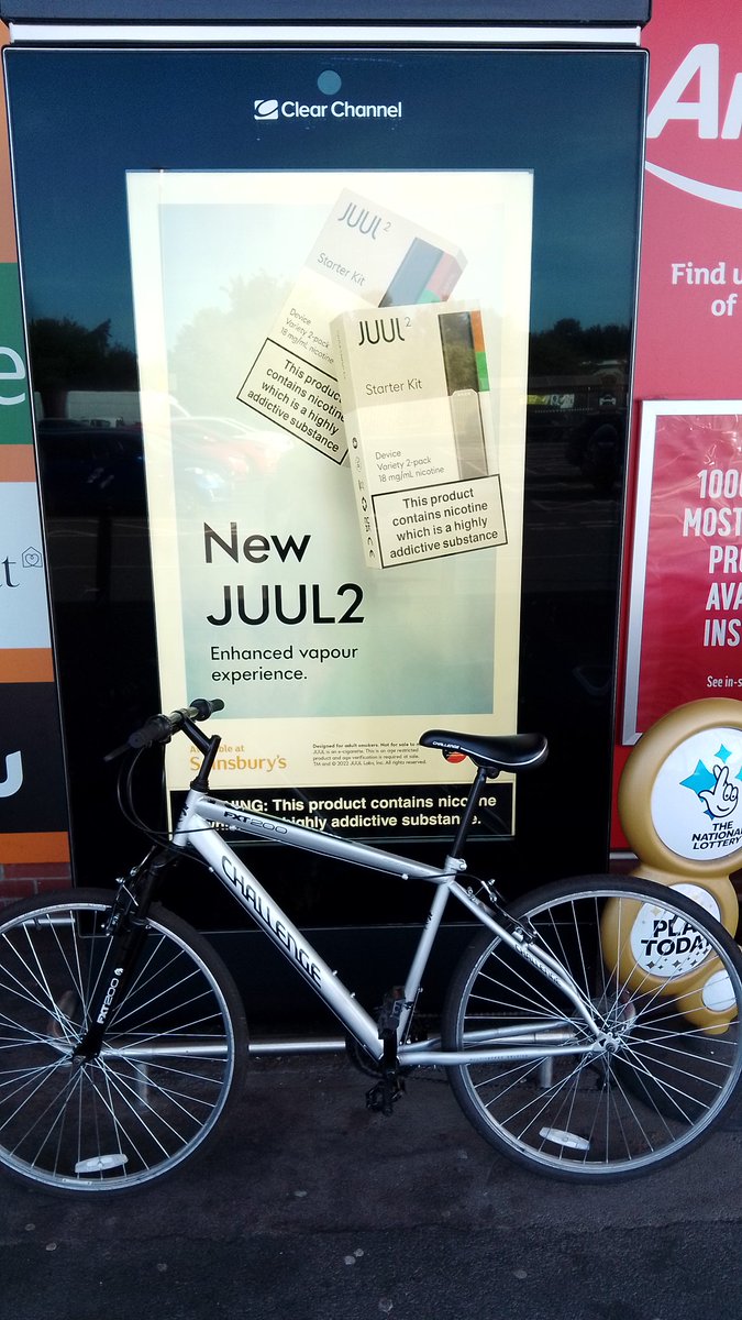 daznrach's tweet photo. Yet in the UK #juul #vape #pods #vaping #vapers #usvapers https://t.co/RvIxj92s7k