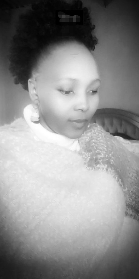 MthwaloShaz's tweet photo. Limit your time with negative people.🧡
#LIFEInBLACK& WHITE 🖤🤍🖤
Morning Mzansi Africa 😇☺️ https://t.co/nHHjWna9f6