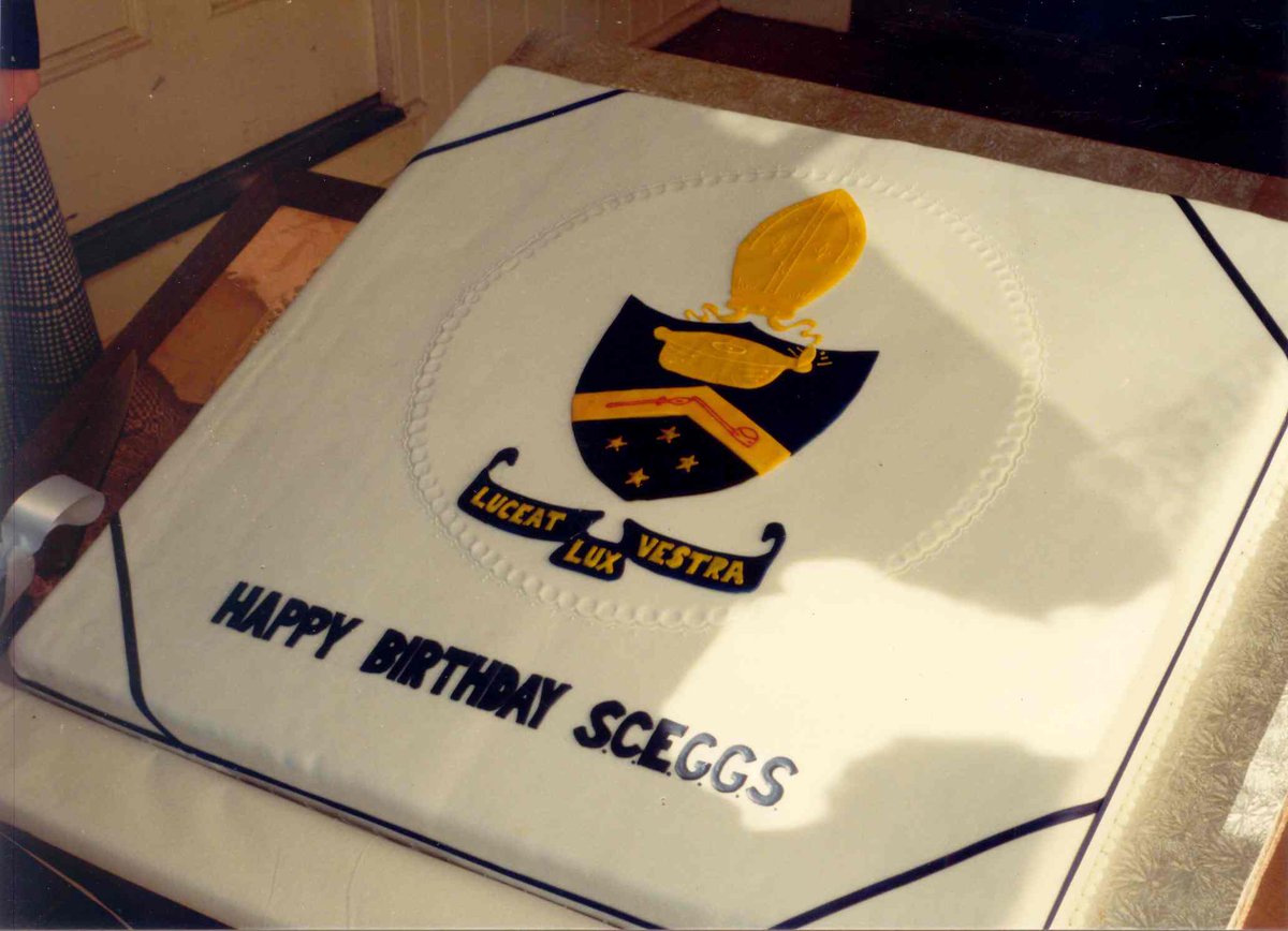 JennyAllum's tweet photo. Happy 127th Birthday #SCEGGSDarlinghurst! #OnceASCEGGSGirlAlwaysASCEGGSGirl! https://t.co/JUiZbWKsQ0