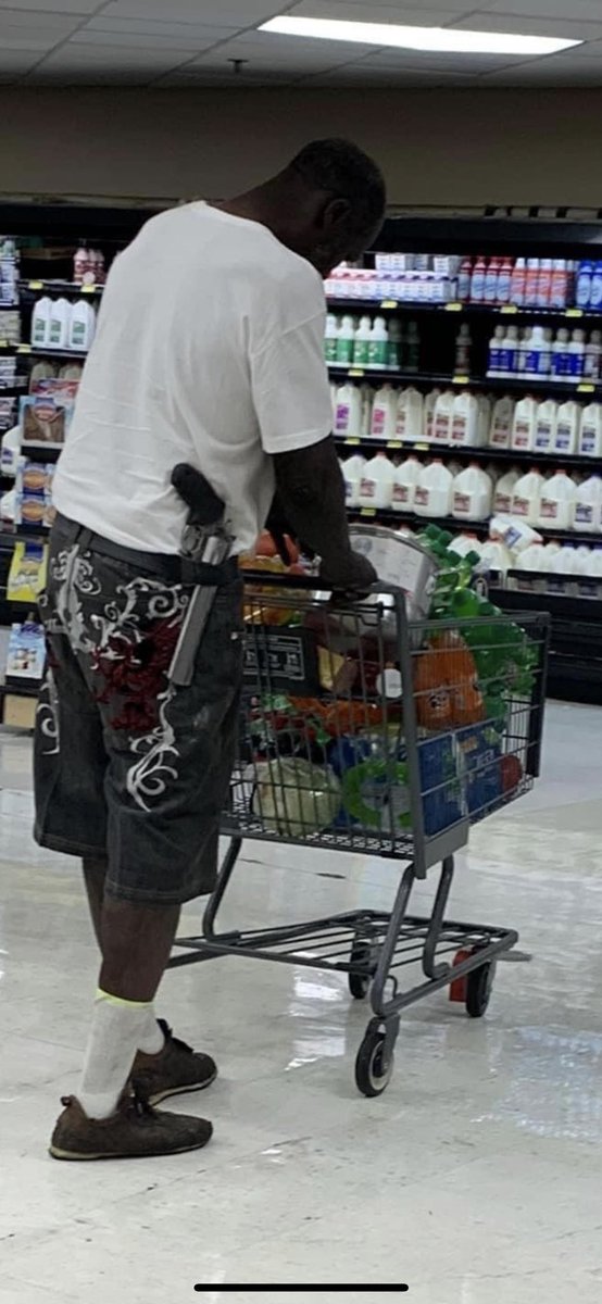 jessethechef's tweet photo. Only in memphis mane https://t.co/IFN0e3CqQR