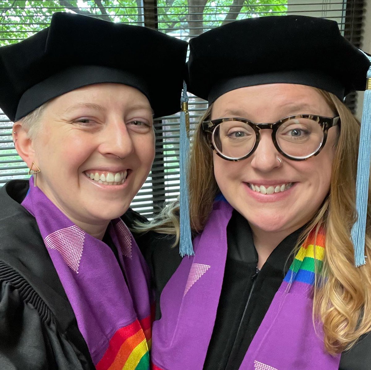 SraCrain's tweet photo. Dr. Crain in the house!!!

It’s been three long years but totally worth it! Congrats to my et al. 😎 https://t.co/zDX5ybULJj