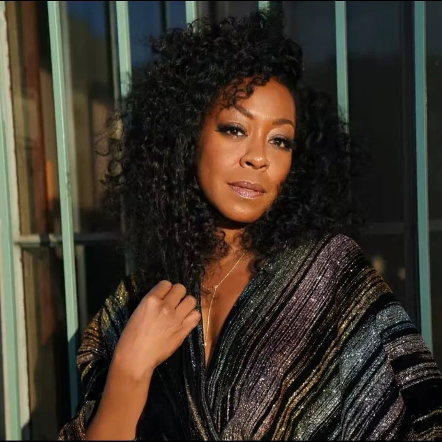 Happy birthday to Tichina Arnold (June 28, 1969). 