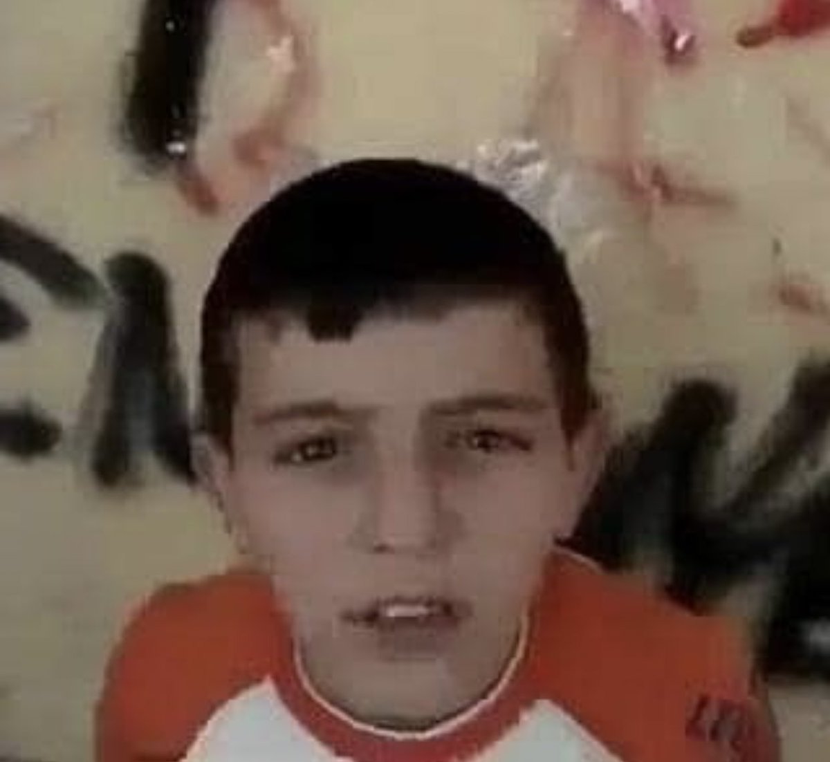 ortamdasatarsn's tweet photo. Adım Cafer boyum 1.10 evlenip çocuk sahibi olmuş https://t.co/gQIx3CW3zy