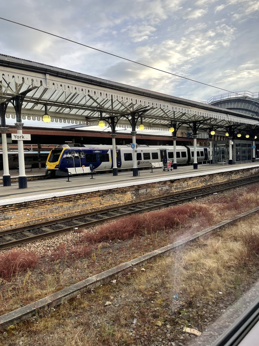Off for a day out in London today to talk about current challenges in general practice with the fantastic <a href="/BeccyA/">b</a> and colleagues at <a href="/TheKingsFund/">The King's Fund</a> Great to represent Selby PCN in a national forum