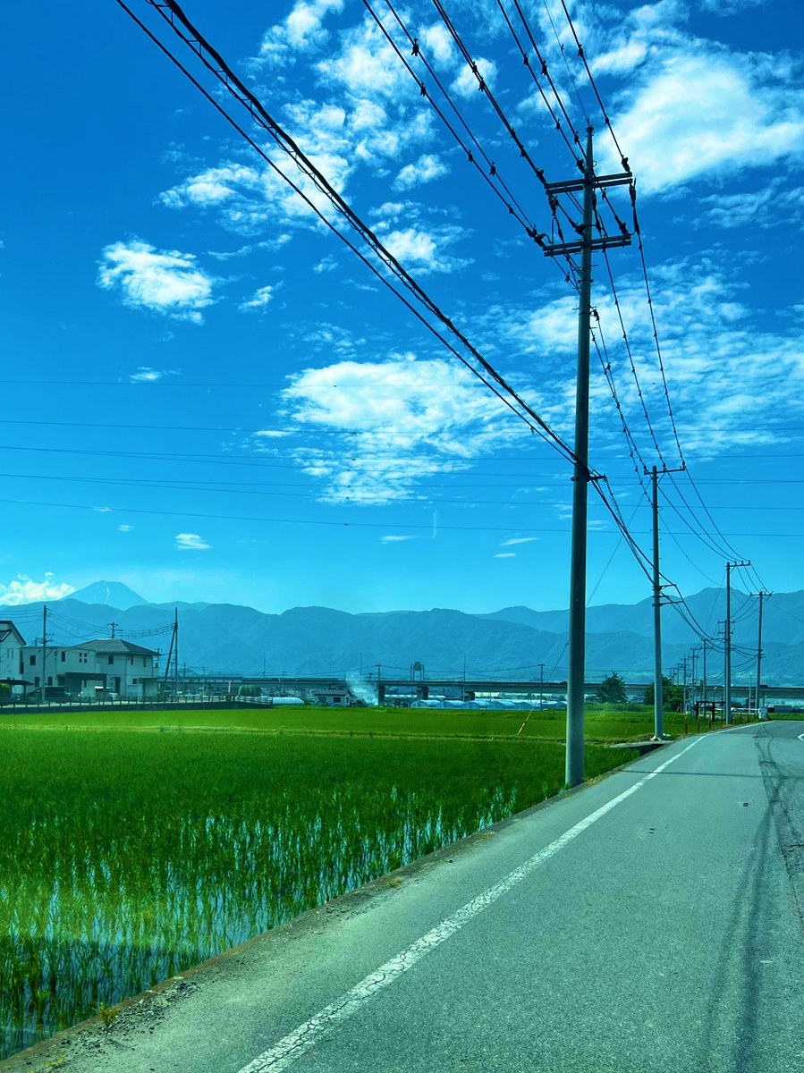 freerun4587's tweet photo. 山梨県での新規案件立ち上げが落ち着いたので本日からまた都内に戻ります🚚
この景色としばしお別れです😭
準備が整い次第、山梨エリアでもパートナー様募集を開始いたします✨✨
#フリーラン　＃軽貨物　#山梨県　#甲府市 https://t.co/GReQOJ0fkN
