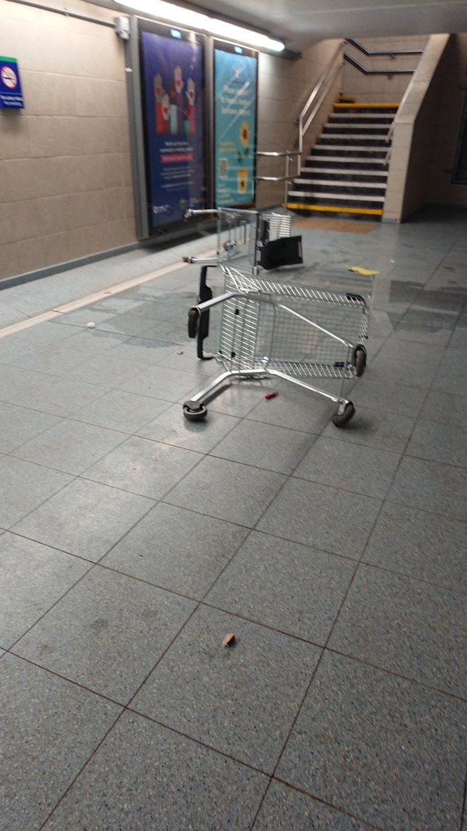 batfan88's tweet photo. So curious what was happening in the dart station last night https://t.co/uj62npLoLX