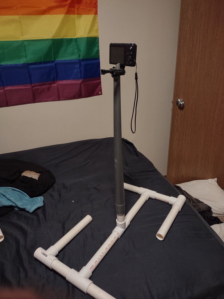 Bookmark_DD's tweet image. Don&apos;t come to me with problems! Come to me with solutions..
Like how to film pov reference 
#animatorproblems