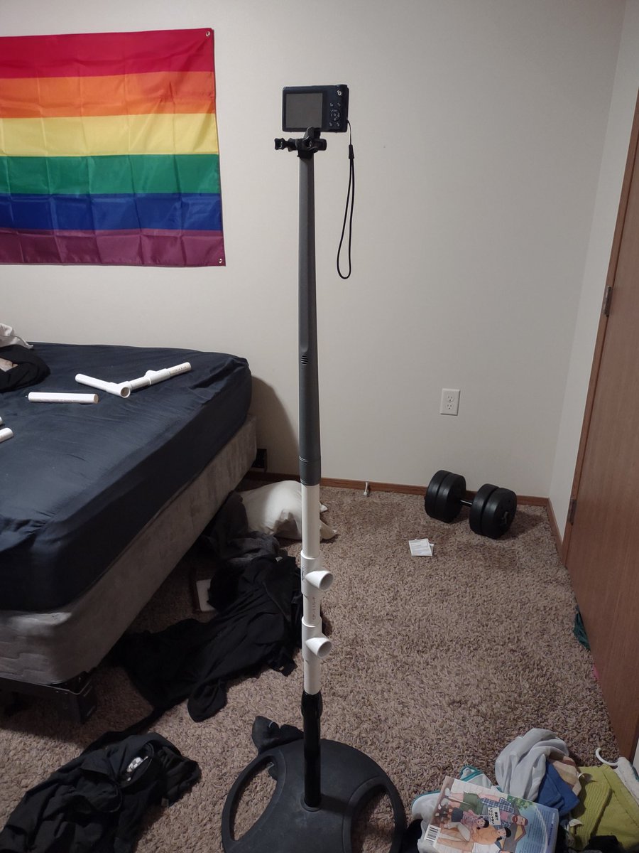 Bookmark_DD's tweet image. Don&apos;t come to me with problems! Come to me with solutions..
Like how to film pov reference 
#animatorproblems