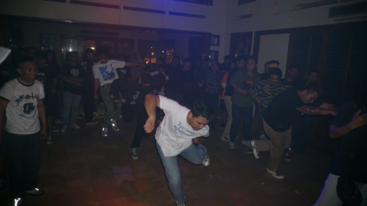 educate6231's tweet photo. Thank's to BRAINYOUTH ACTIVITES for having Fun with US
Ciu next Time🍻
#YouthResponse
#SoloCityHardcore https://t.co/cqWp7o35tU