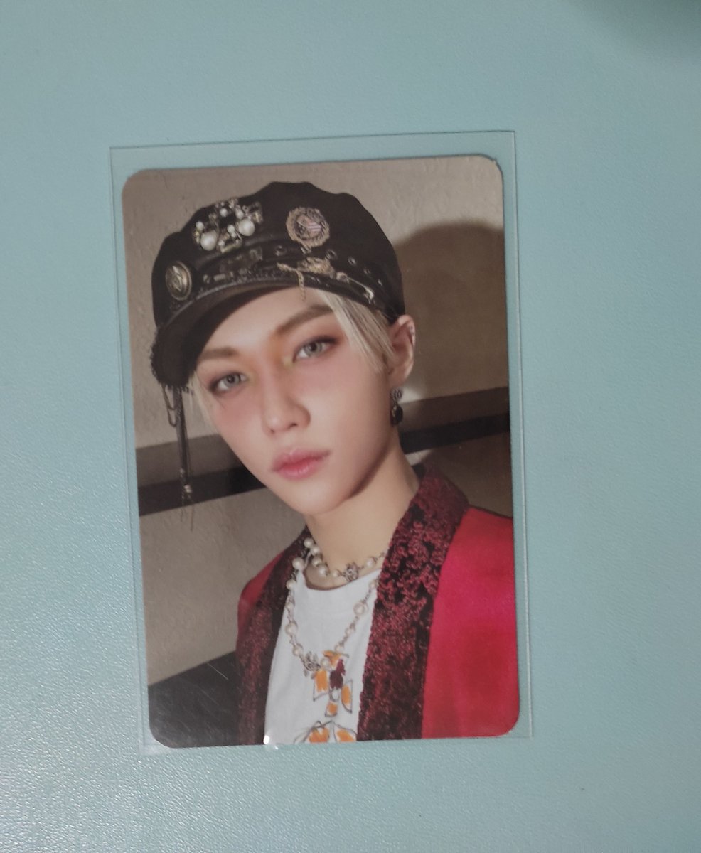 ic !! interest check

Felix odd jwc onhand
might sell as small set

like/reply if inch !! 

help rt tysm !! ^^