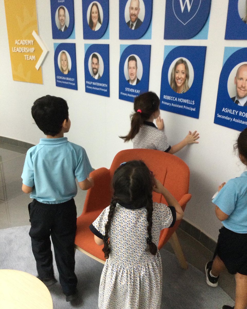 FS_WEK's tweet image. Phonics around ‘big’ school! Some curious FS1 children wanted to find more letters around them. We did just that by going on a spontaneous letter hunt. 👀🔎🔤 #limitlessfun #limitlesslearning