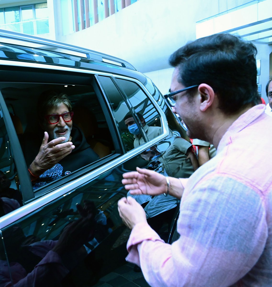 Amitabh Bachchan tweet media