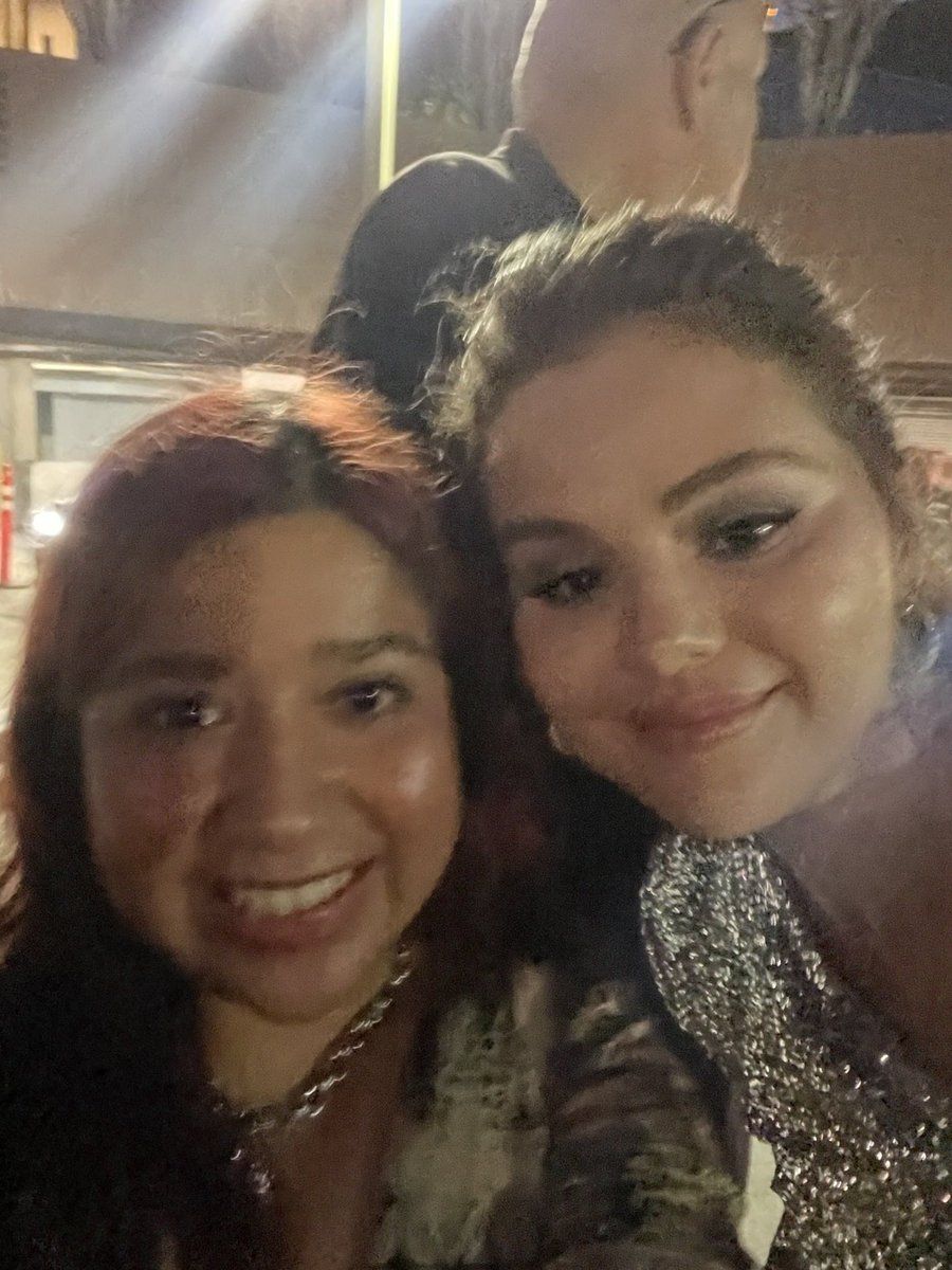 🦭 on Twitter "screaming at how our picture looks like i took it