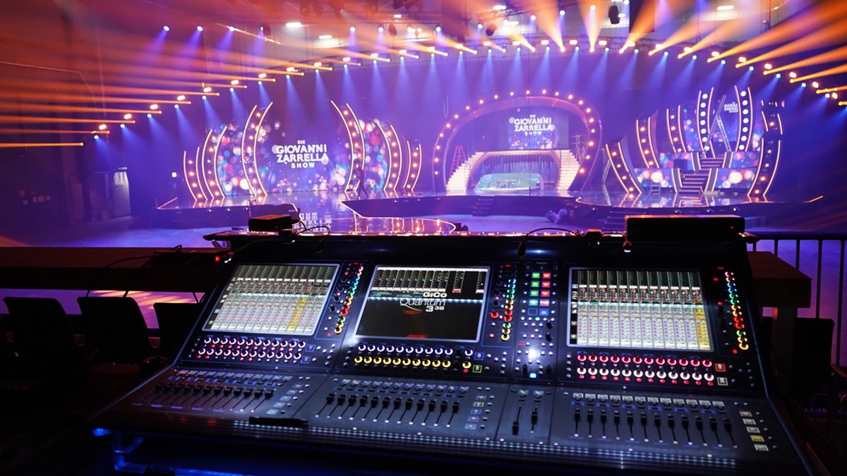 DiGiCo_official's tweet photo. DiGiCo SD consoles are at the heart of the audio system for a popular German TV show - The Giovanni Zarrella Show 📺
Ready the full story here: https://t.co/n5SXMkz2Kc
#DiGiCo #DiGiCoSD12 #Quantum338 #DiGiCoQuantum338 #AudioEngineer #MixingConsole #DigitalMixingConsole https://t.co/U1ohJuZhr4
