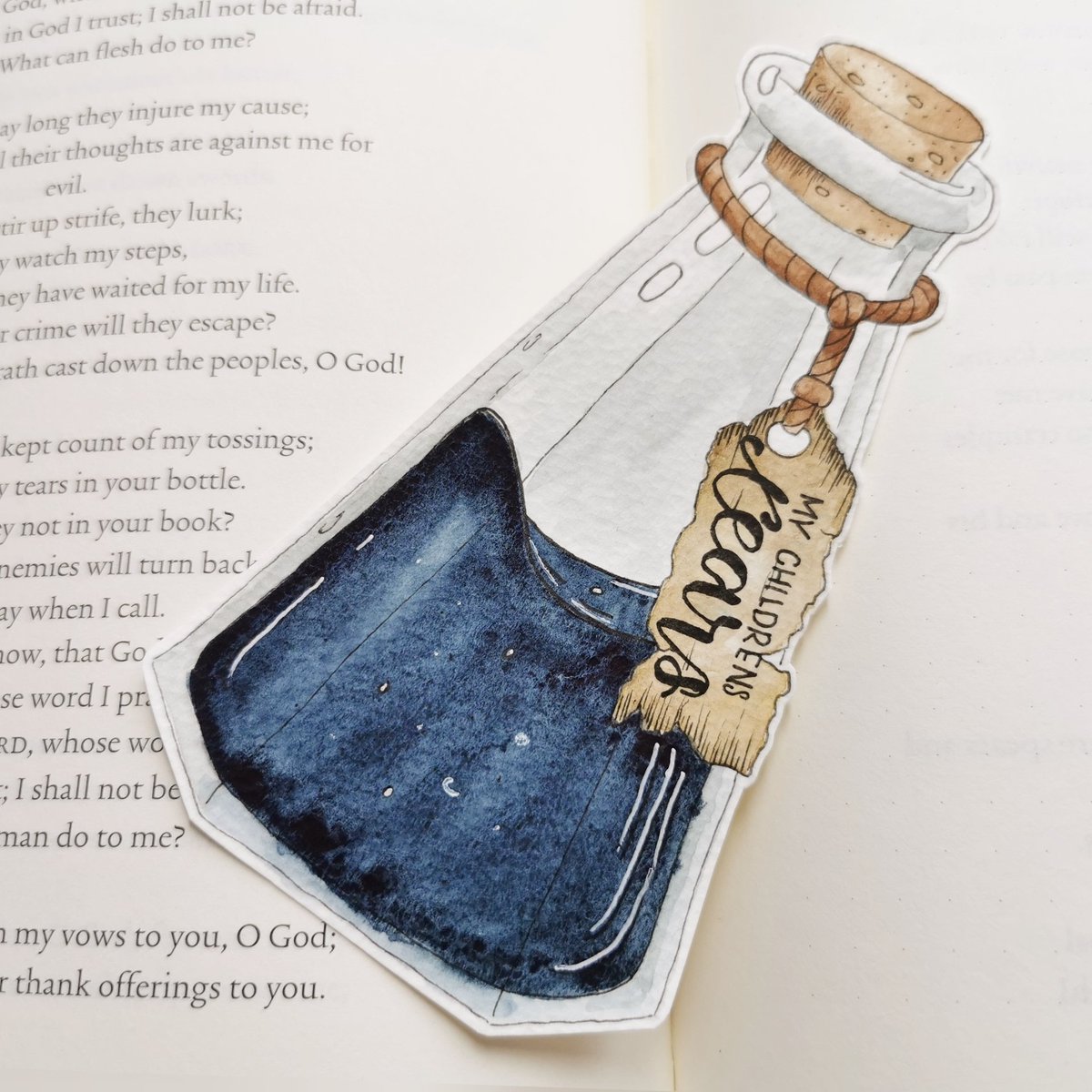 Vintage bottle bookmarks now in stock at etsy.com/uk/shop/illust…

@artisticworship #BookBoost #BookLover #BookTwitter #bookmarks #gifts #giftsforbooklovers