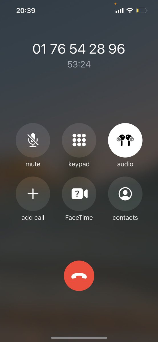 AlbaraaAltourah's tweet photo. @HollyStark99 @airtransat @yulaeroport @flySFO How am I supposed to cancel my reservation if both of your means of contact are unreachable!! I need to cancel my reservation ASAP. This is a scam airline. https://t.co/Gt1eE1Vyom