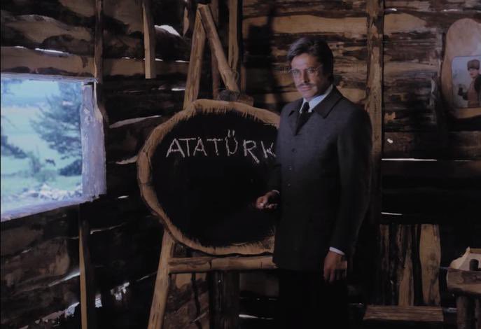 sokakkedisitv's tweet image. Işıklar içinde uyu koca çınar... #CüneytArkın