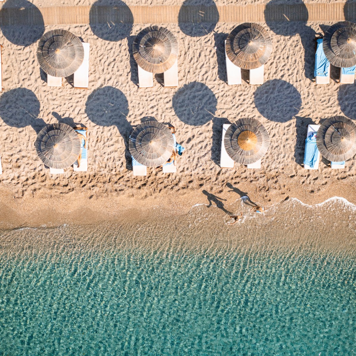 MITSIS's tweet photo. With 519 Blue Flag beaches nationally and 9 Blue Flags at 15 Mitsis Hotels, dive into crystal clear beaches, enjoy the endless sunlight upon your skin, live free and safe, and experience the summer you deserve in Greece! #mitsishotels #createyourownstory #blueflags #Greece https://t.co/GoPpjIPMau