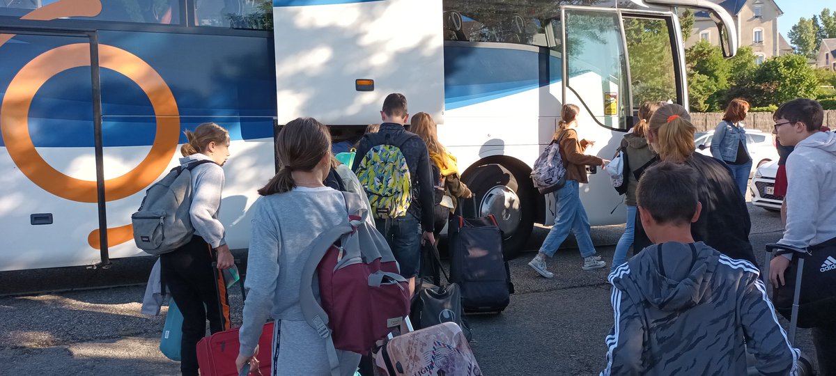 Départ des 4e pour un séjour sport et culture en Ardèche. 4 jours de partage et de découverte !