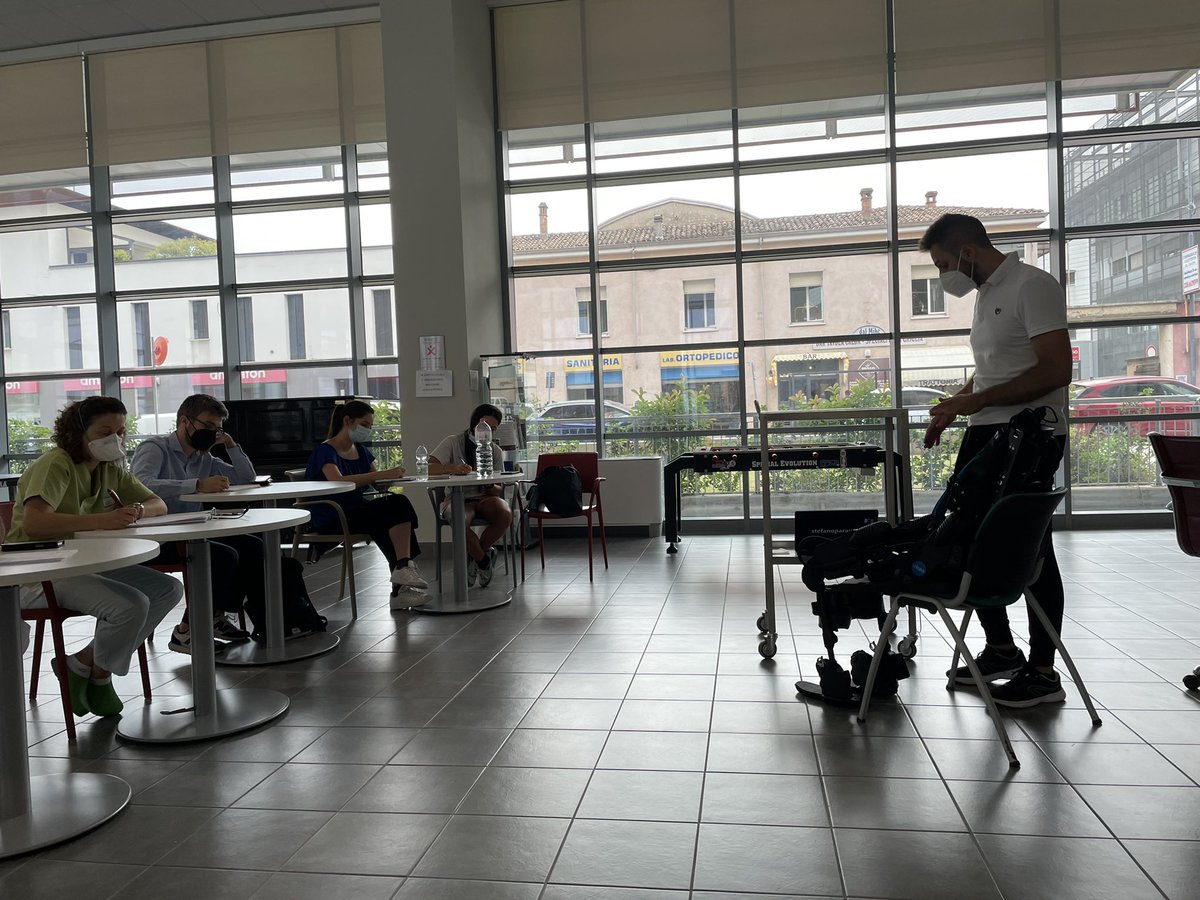 Fiorenzuola d’Arda (PC) Dipartimento di Medicina Riabilitativa 2.0: formazione esoscheletro EKSO