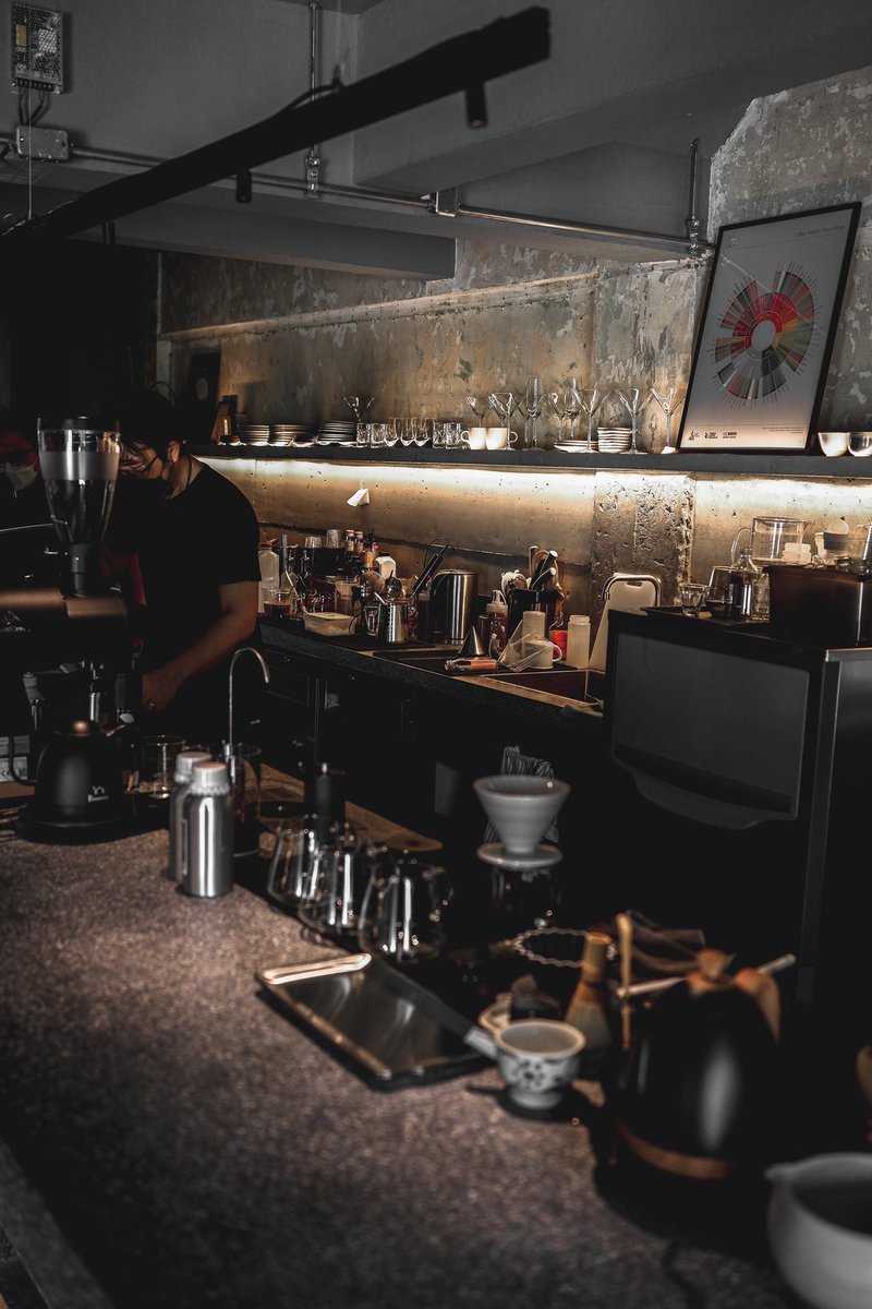 allthingall's tweet image. คาเฟ่เปิดใหม่ รีโนเวทอาคารเก่า
ริมถนนพหลโยธิน ติดกับ BTS พหลโยธิน 59
กาแฟดี มีเมนู signature ให้เลือกหลากหลาย ราคาน่าคบ
ใครขยันตื่นเช้า รีบมาด่วน เพราะเค้าเปิดตั้งแต่ 7.30 !
 สายคาเฟ่ ไม่ควรพลาด ต้องลองสักหน่อยยยยย
📍Vibrant.bkk
@aroii