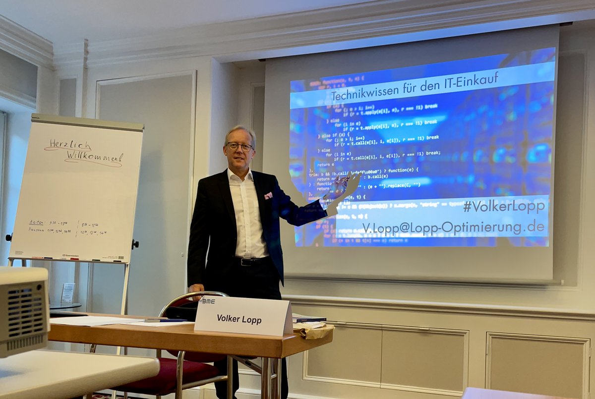 VolkerLopp's tweet photo. Freue mich auf das #BME Seminar "Technikwissen für den #IT_Einkauf " in #Hamburg. Alles ist vorbereitet, gleich kommen die Teilnehmer. Geballtes Wissen #lebenslangeslernen https://t.co/CiEBE9z2w8