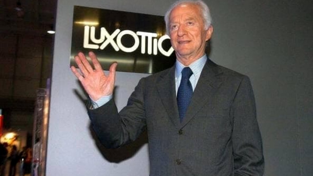Boldofox's tweet photo. “Giorno per giorno, mese per mese, anno per anno l’azienda si trova dove è adesso. Non che io abbia mai sognato e sperato di arrivare fino a qui. Ci sono arrivato portato da un abbrivio, da un idea iniziale, che mi spingeva ad essere il meglio possibile…e tutti i giorni… https://t.co/H7qekYlJ9O