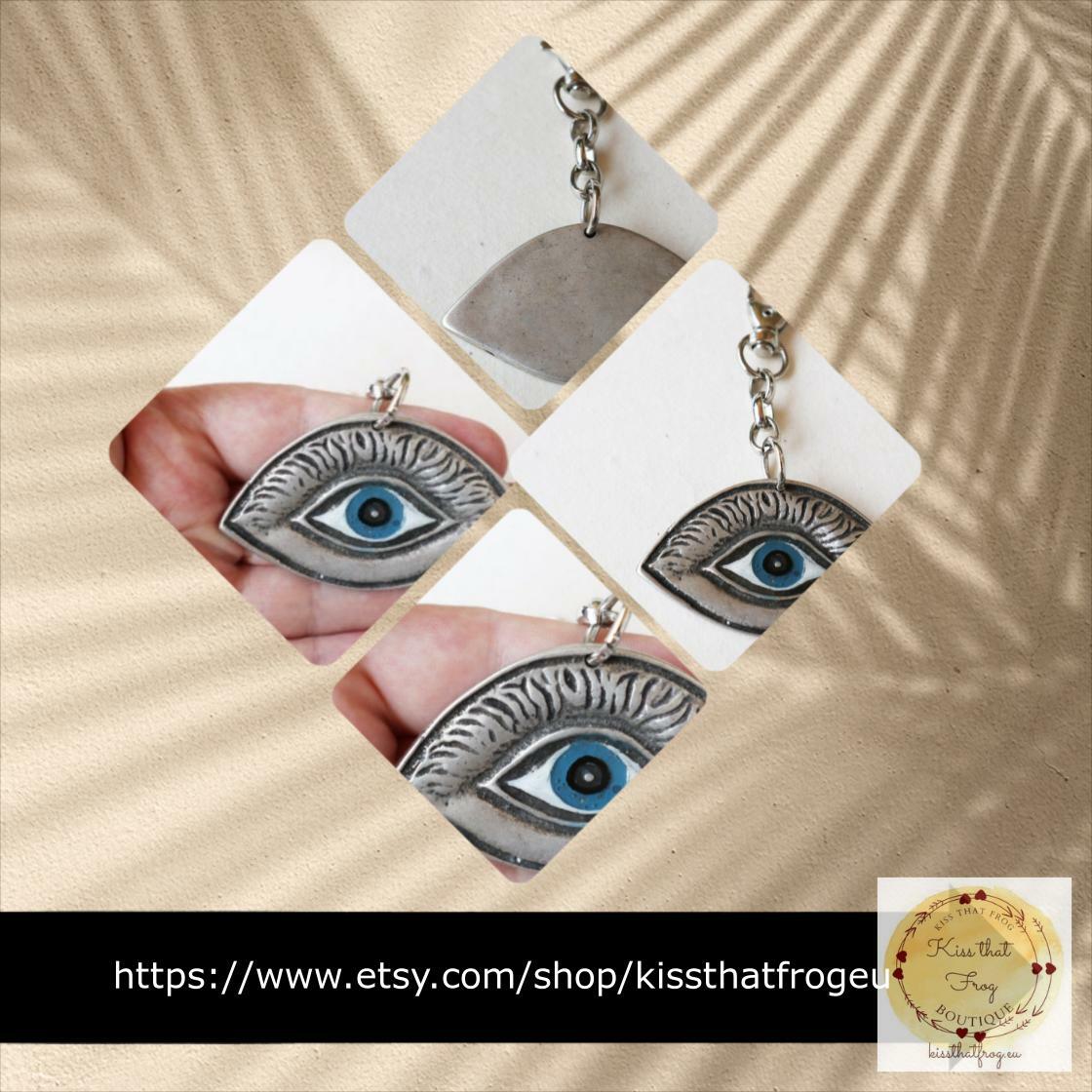 kiss_frog's tweet image. #GiftsForDad #TrendyKeychain blue Eye keychain,New Home Gifts,housewarming gifts,boho keychain,Evil eye keychain,lucky blue eye keychain
etsy.com/listing/119804…