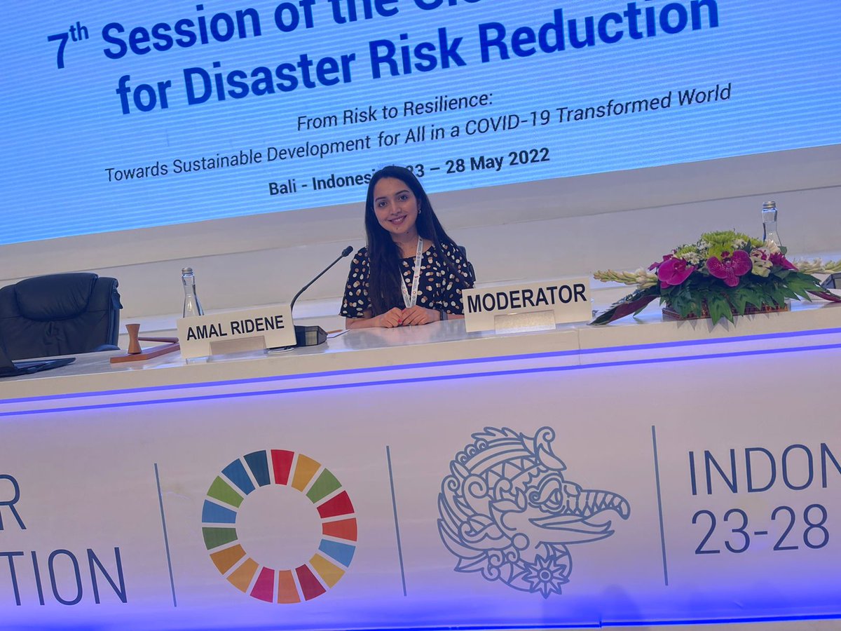 1MYACglobal's tweet photo. 🎉Congratulations to #1MYAC Ambassadors @AmalRid and @AbelWalekhwa for 🙌🏼 completing our 🗓#ActionofTheMonth for May: 🗣️spreading awareness at #DRR in Bali on youth involvement in 🌱#disasterriskreduction.
📖 👉Read more about it here: https://t.co/CIgmaI41Gv
@SwissDevCoop https://t.co/37DsZ5GTZ4