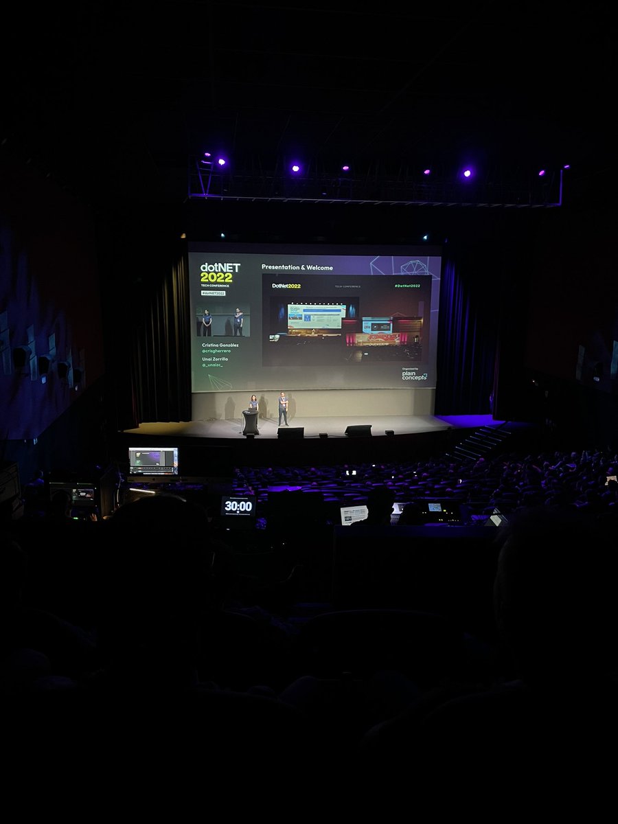 evawythien's tweet image. Go! #DotNet2022