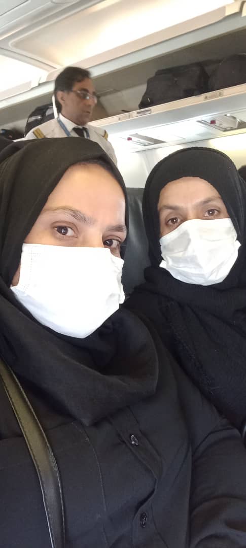 APampliega's tweet photo. Mina y su madre ya están en Irán. Mina es discapacitada, tiene que usar andador para poder desplazarse... Y desde hace años es miembro de la selección nacional de baloncesto en silla de ruedas de Afganistán. Seguimos https://t.co/7I9HW9wlRa