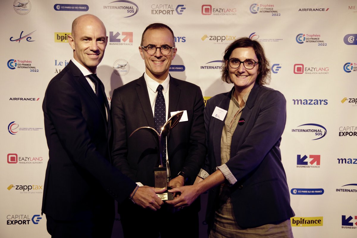 CCI_Fr_Inter's tweet photo. 👏 Félicitations à @KlaxoonFR et @PuyduFou_espana lauréats du Trophée Performance à l’#Export remis par Pedro NOVO (@Pedro__Novo) de @Bpifrance

Candidature portée par la @CCIRBretagne et @LachambreEsp

#TrophéesCCIFI2022 #Lauréats https://t.co/M4zcIXjINt
